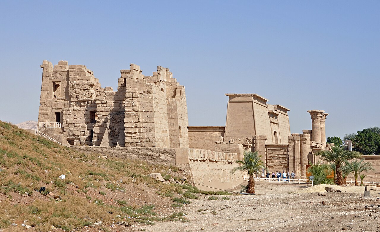 Medinet Habu (Luxor): Ramesses III temple, hours, ticket and visit in 2026