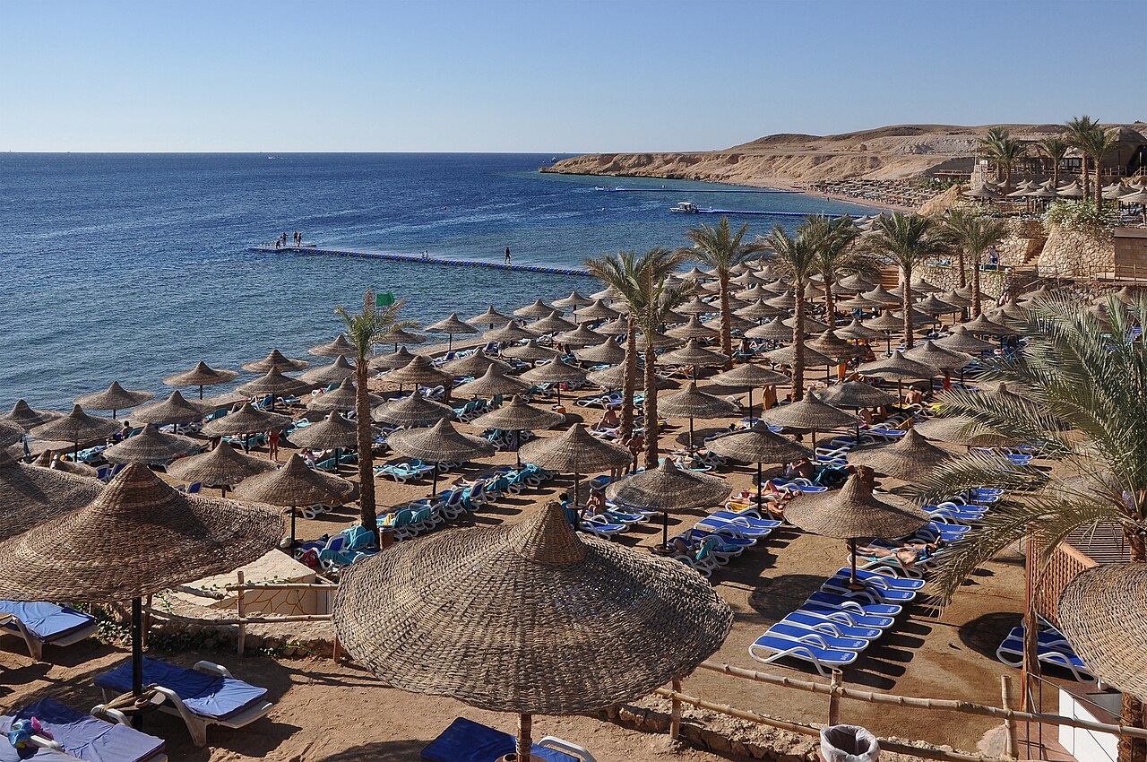 Hurghada or Sharm el-Sheikh: which resort to choose in 2027?