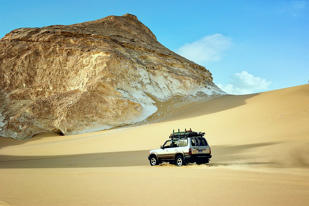 White Desert and Bahariya Oasis (Egypt): trip, duration, price and camp night (from Cairo)